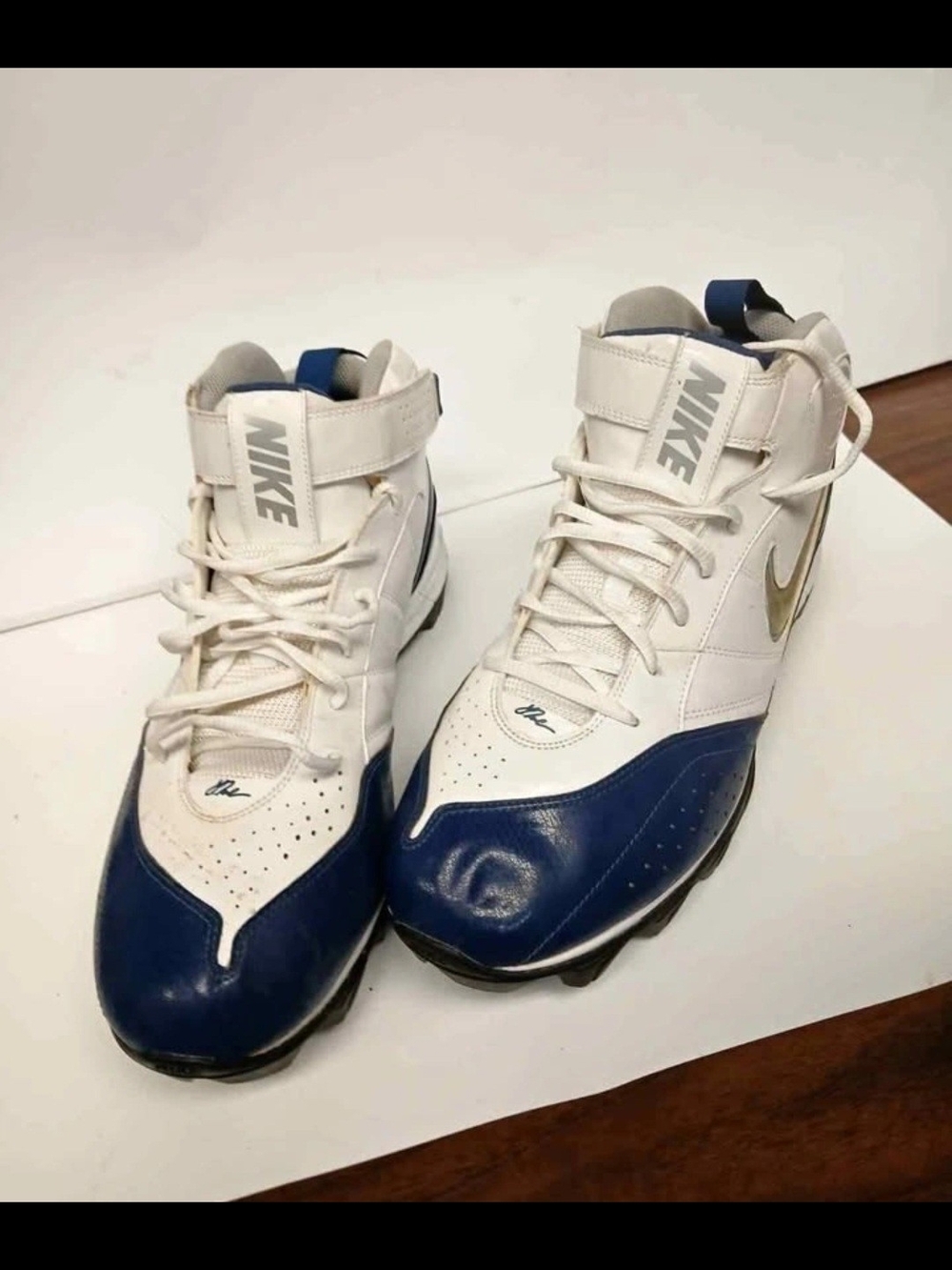 New Nike LT Shark Mens' Molded Football Cleats Size 14 White/Navy